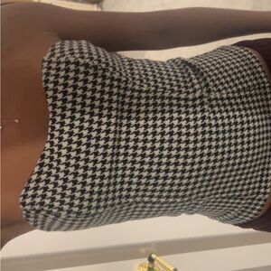 Guess Black and White Houndstooth Crop Top
